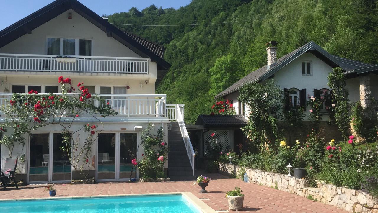 Mobirise Website Builder